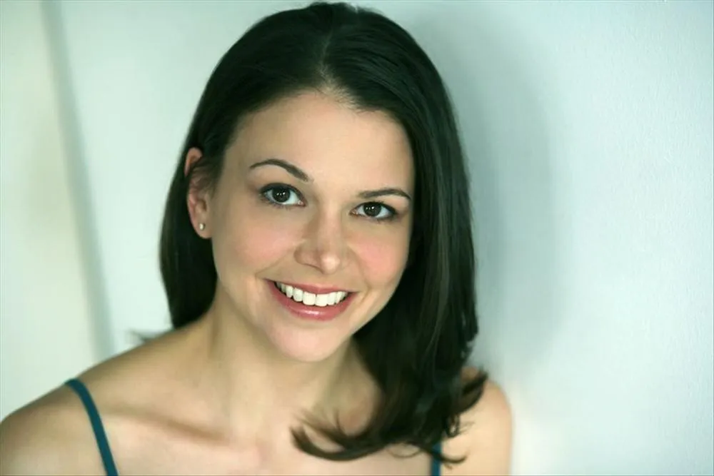 Sutton Foster Brand Page