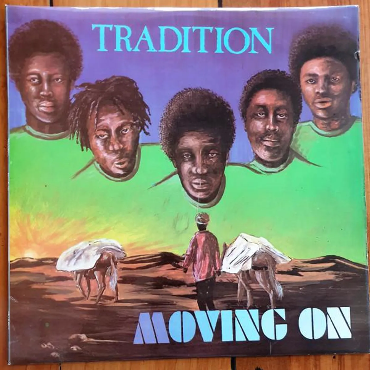Tradition MOVING ON CD