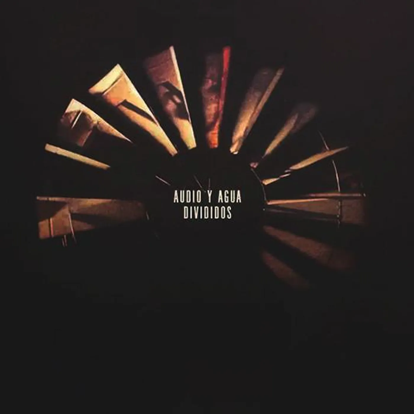 Divididos AUDIO Y AGUA CD