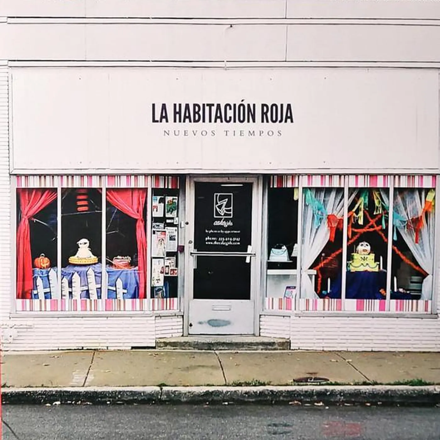 La Habitación Roja NUEVOS TIEMPOS (RED VINYL) Vinyl Record