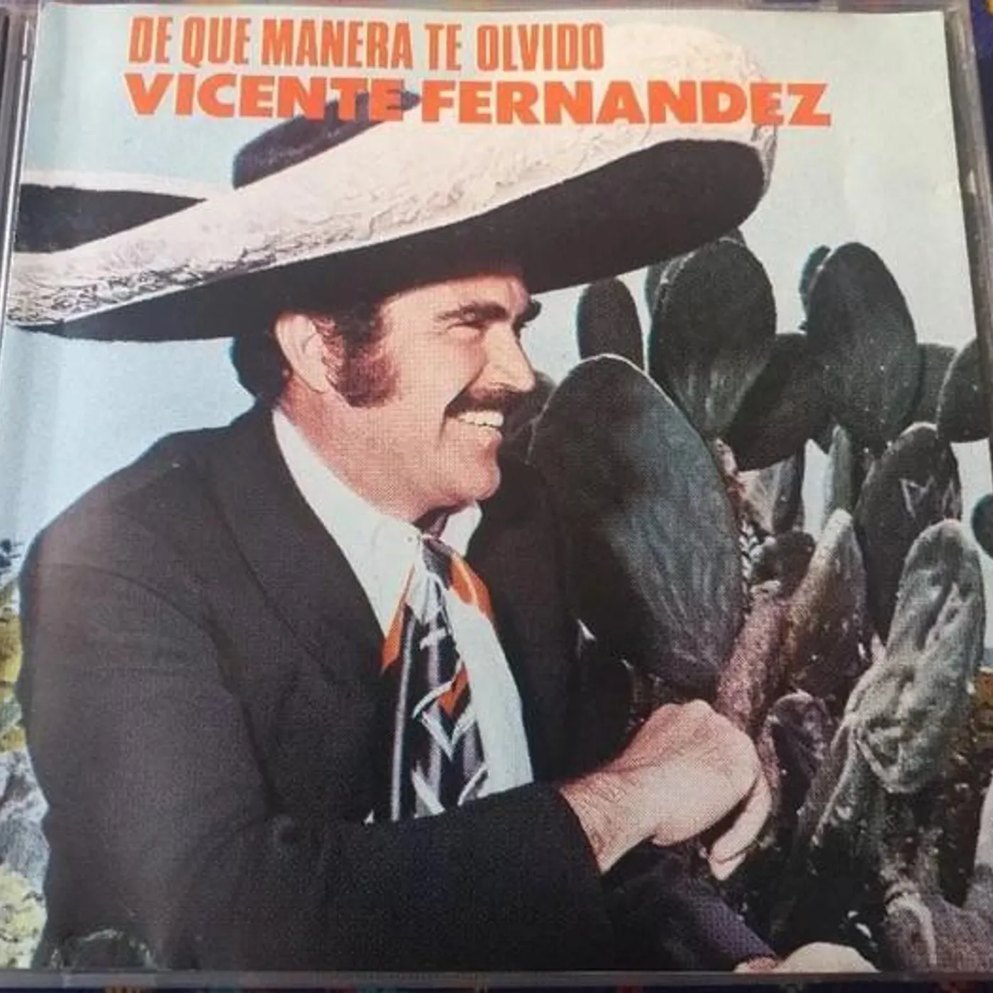 Vicente Fernández DE QUE MANERA TE OLVIDO CD