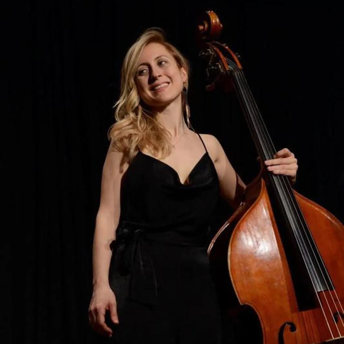 Esra Kayıkçı Brand Page