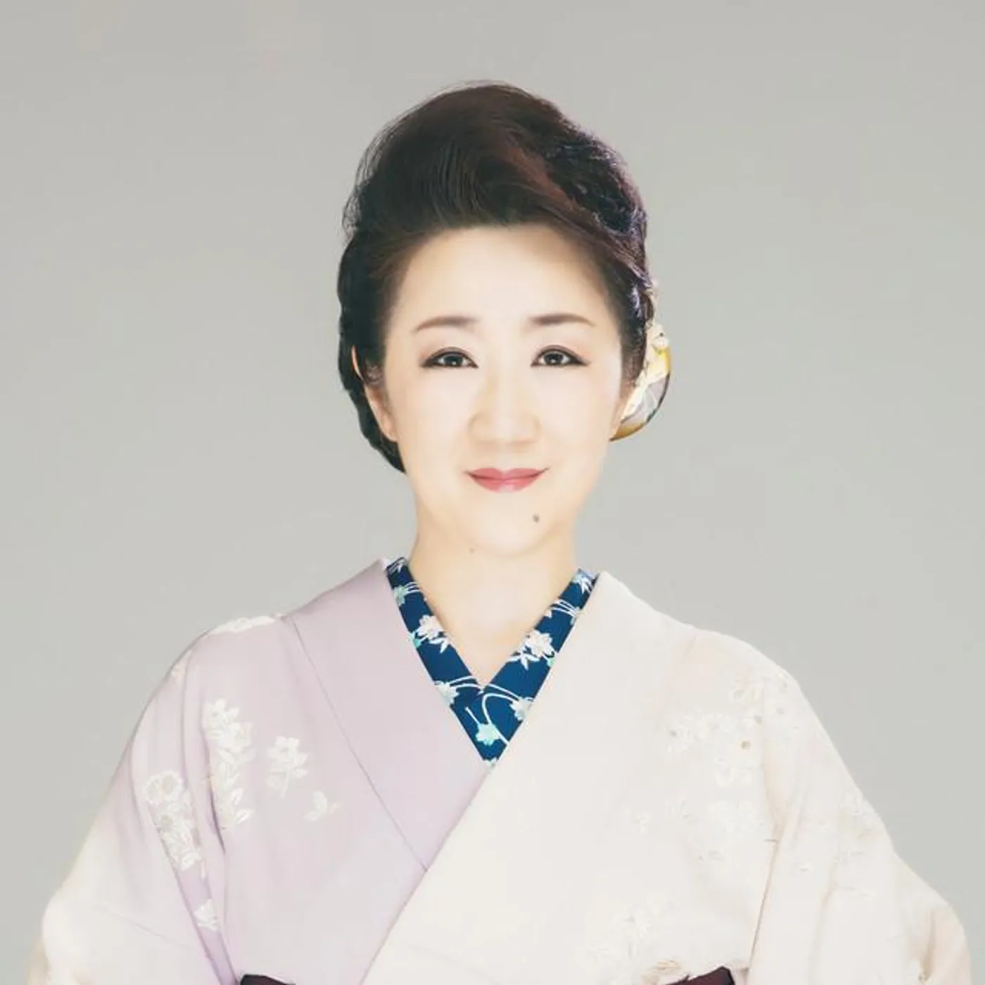 入山アキ子 Brand Page