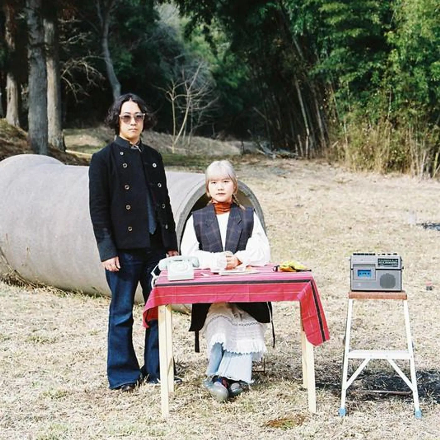 地球から2ミリ浮いてる人たち Brand Page