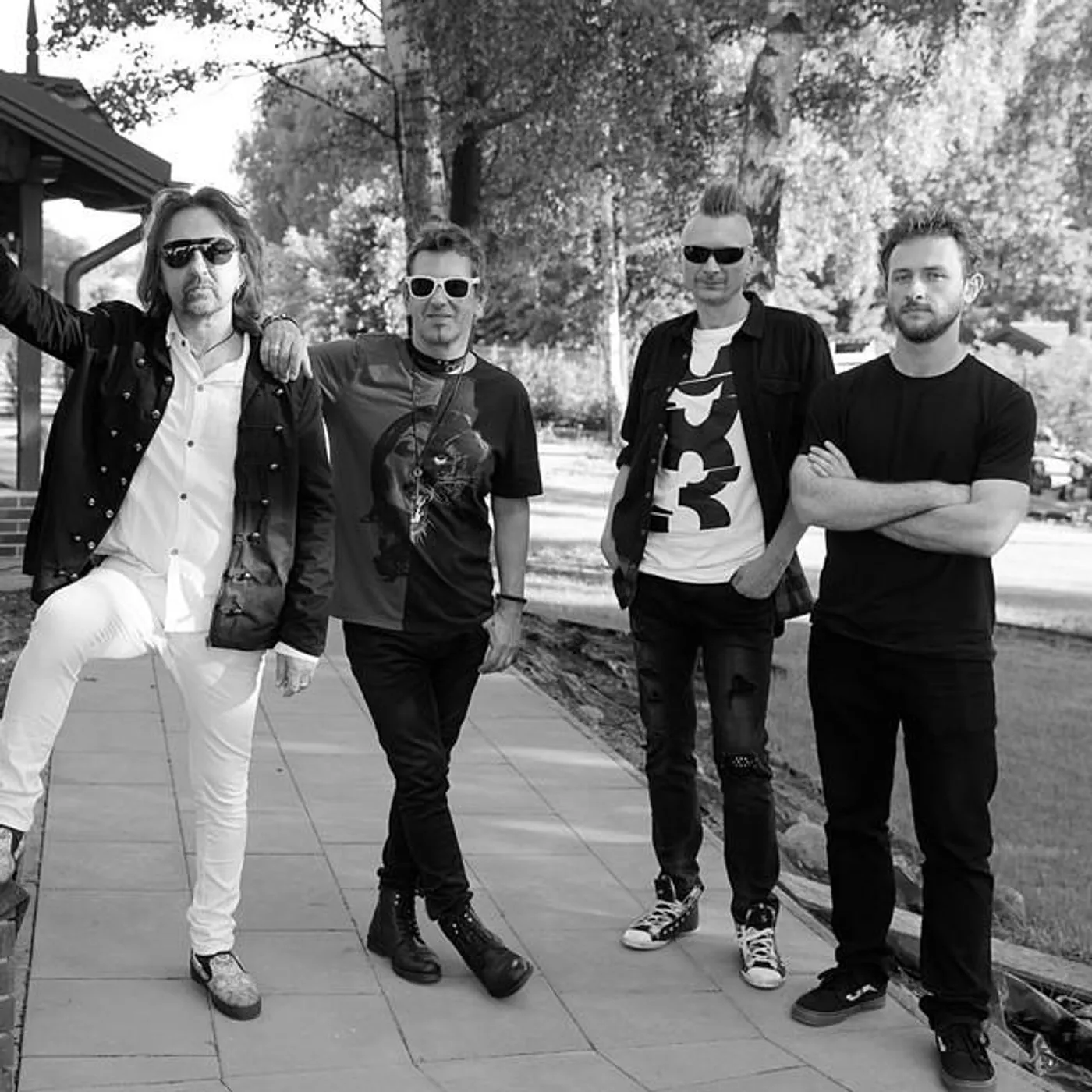 Jary Oddział Zamknięty Brand Page