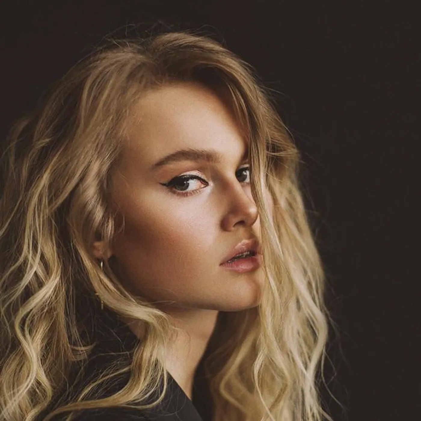 Даша Волосевич Brand Page