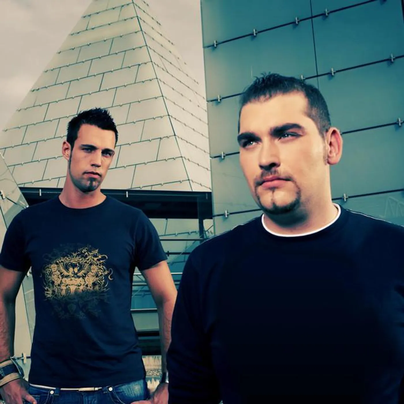 2-4 Grooves Brand Page