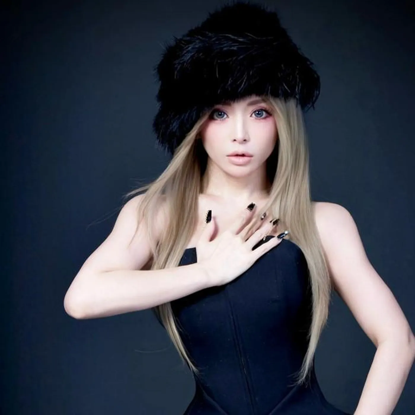 Ayumi Hamasaki Brand Page