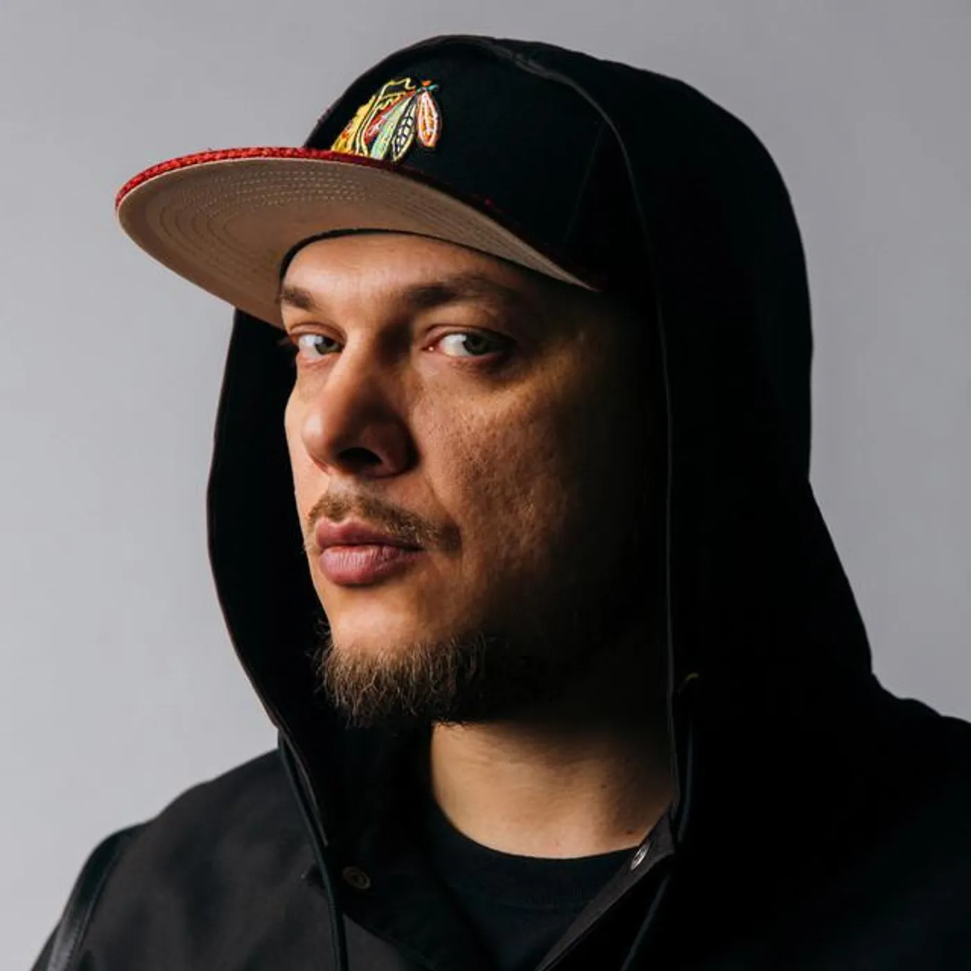 Эйсик Brand Page