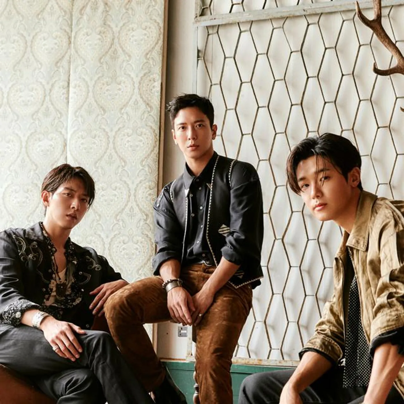 CNBLUE Brand Page