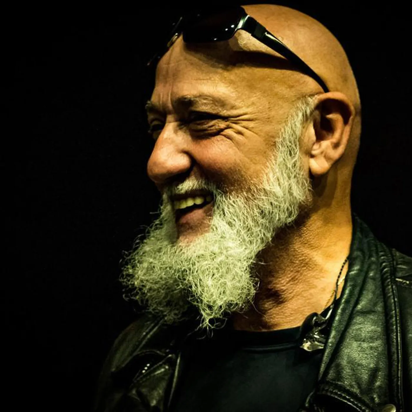 Charlelie Couture Brand Page