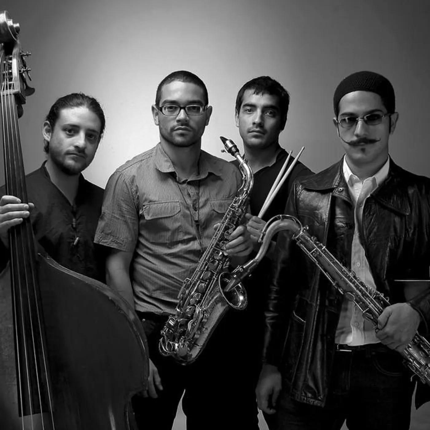 Contracuarteto Brand Page