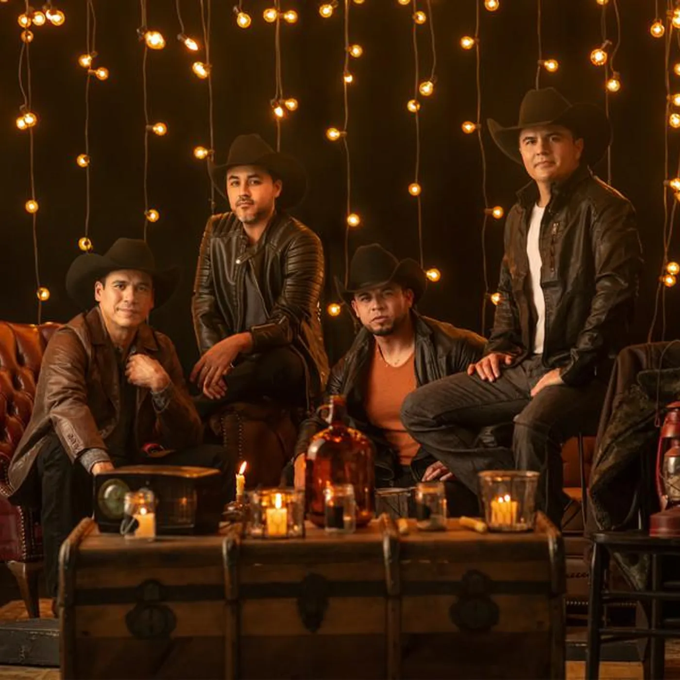 Costumbre Brand Page