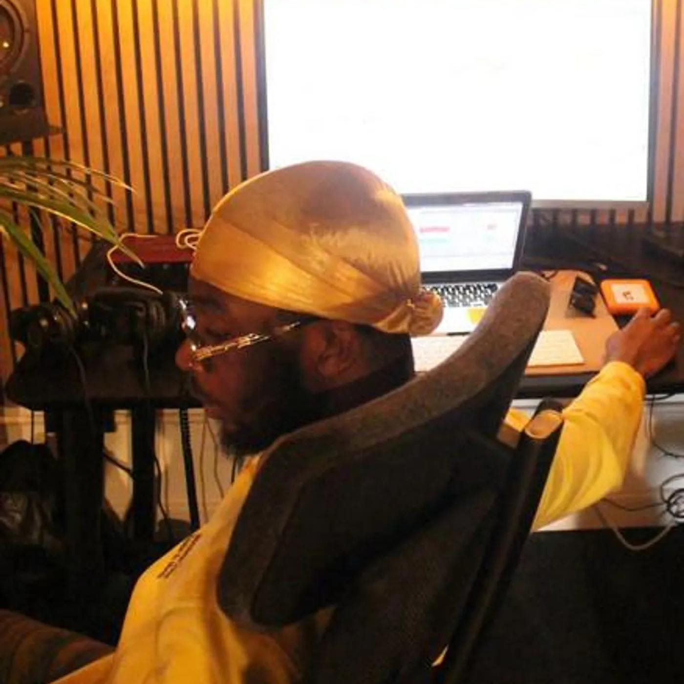 cay caleb. Brand Page