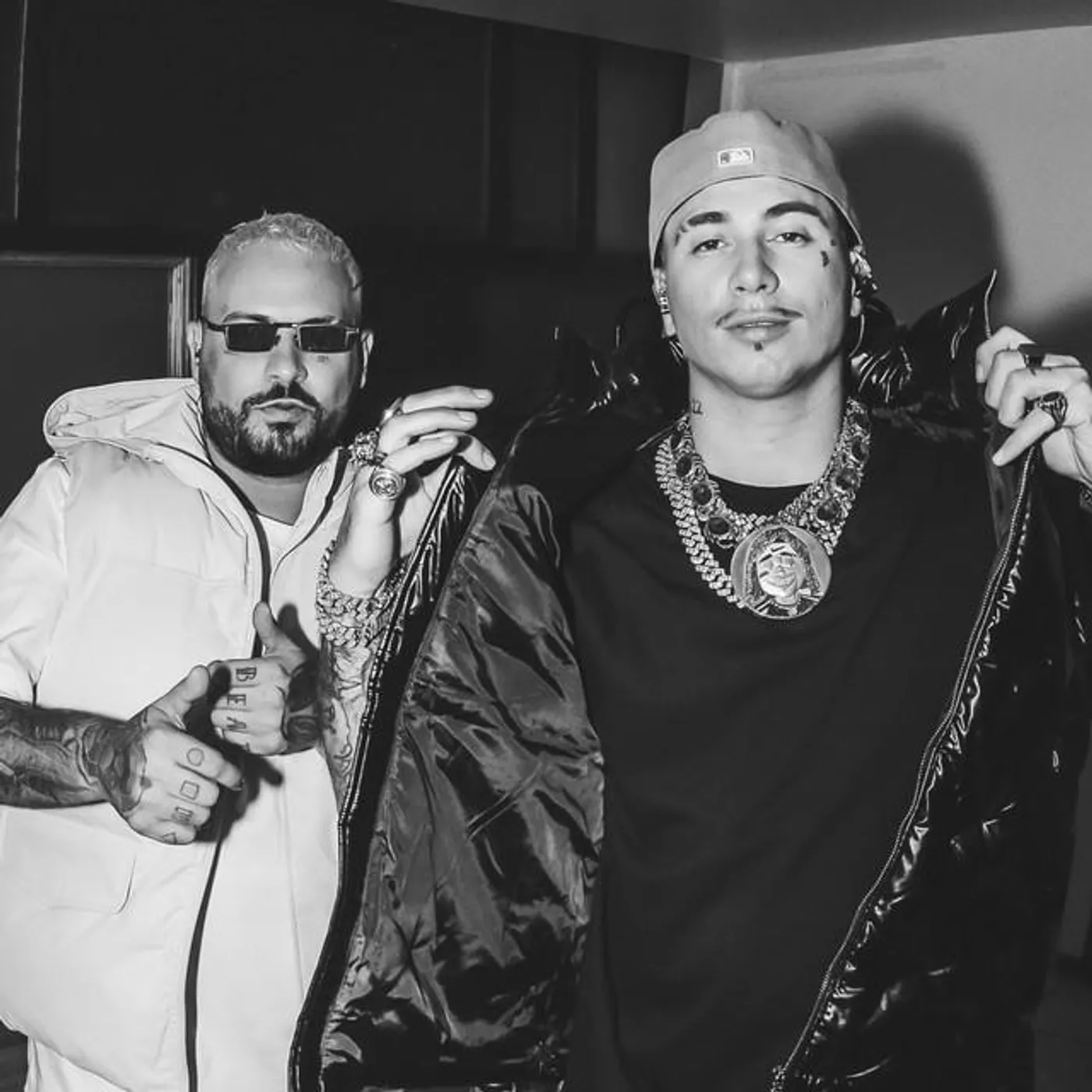 Cacife Clandestino Brand Page