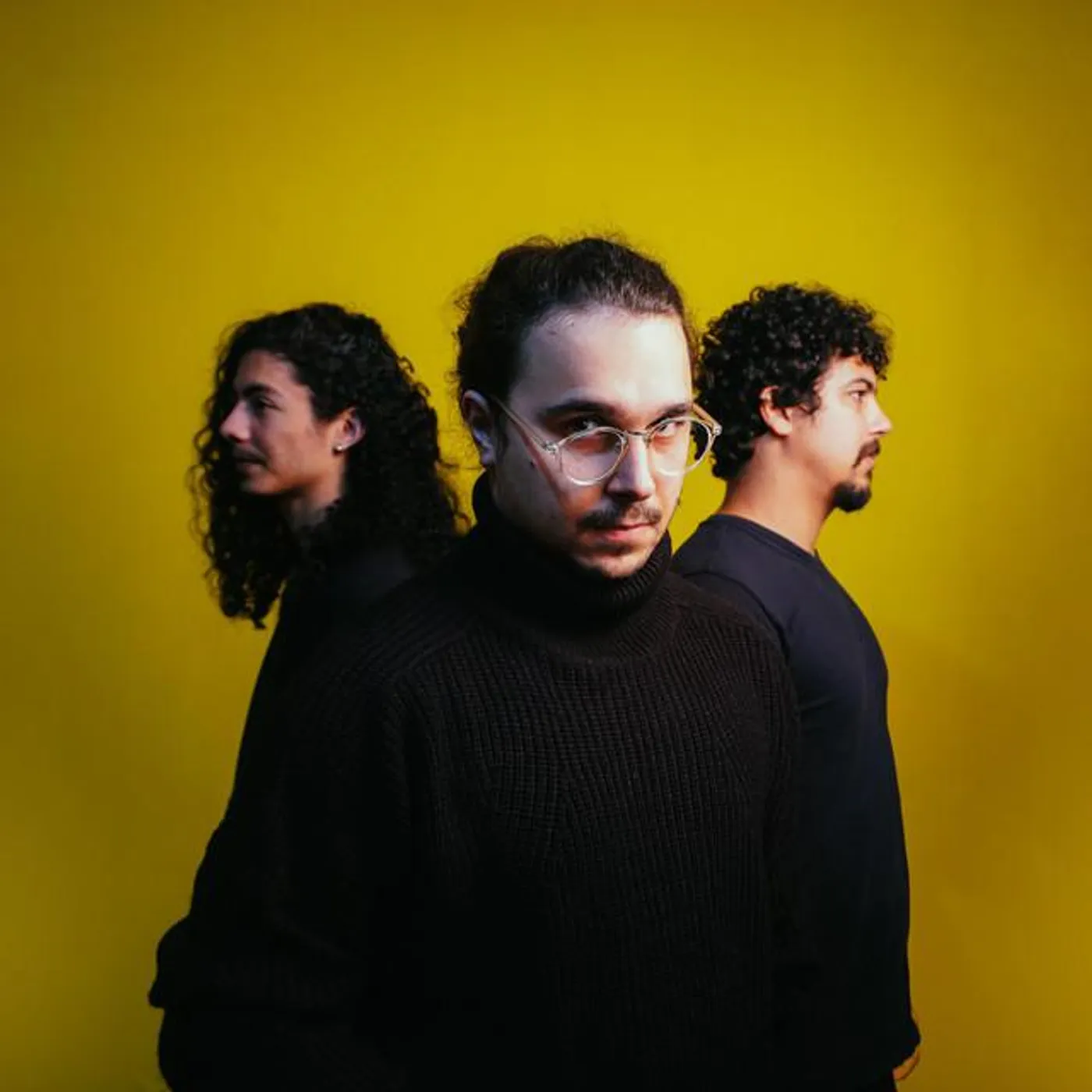 Cainã e a Vizinhança do Espelho Brand Page