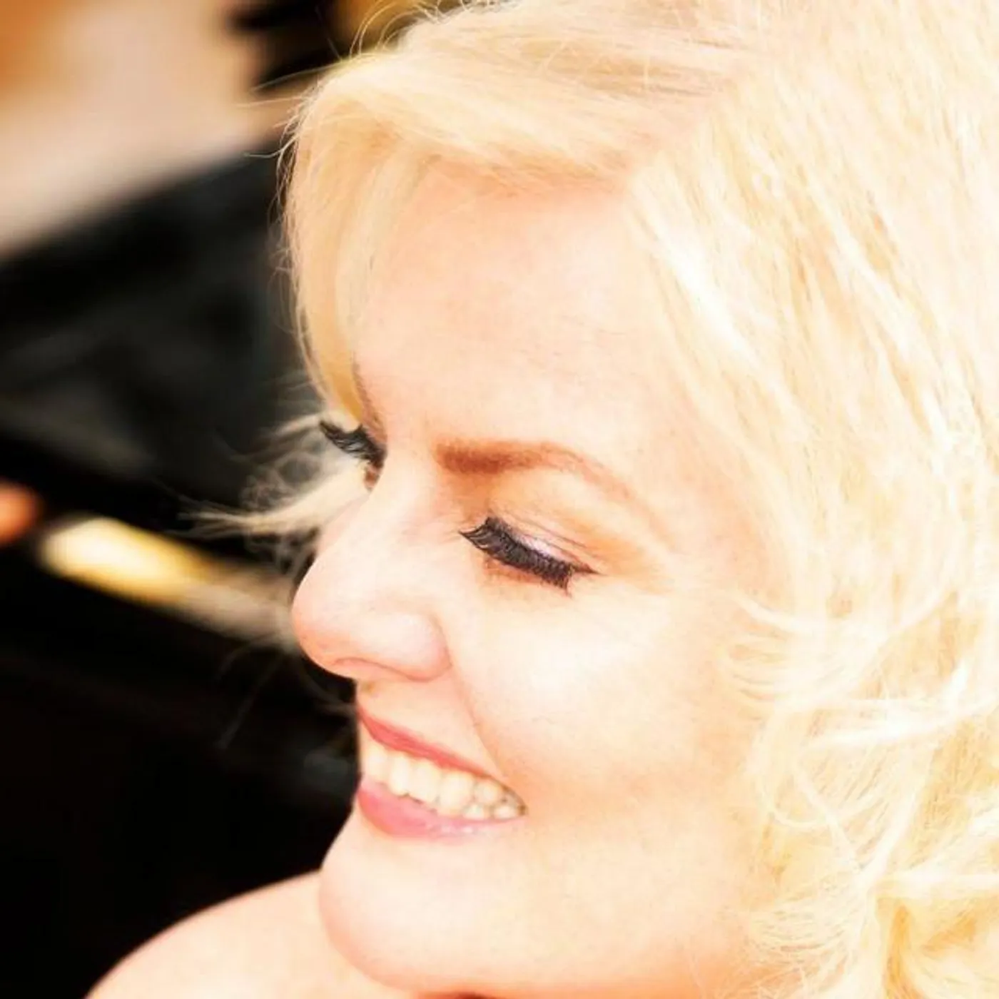 Carol Welsman Brand Page