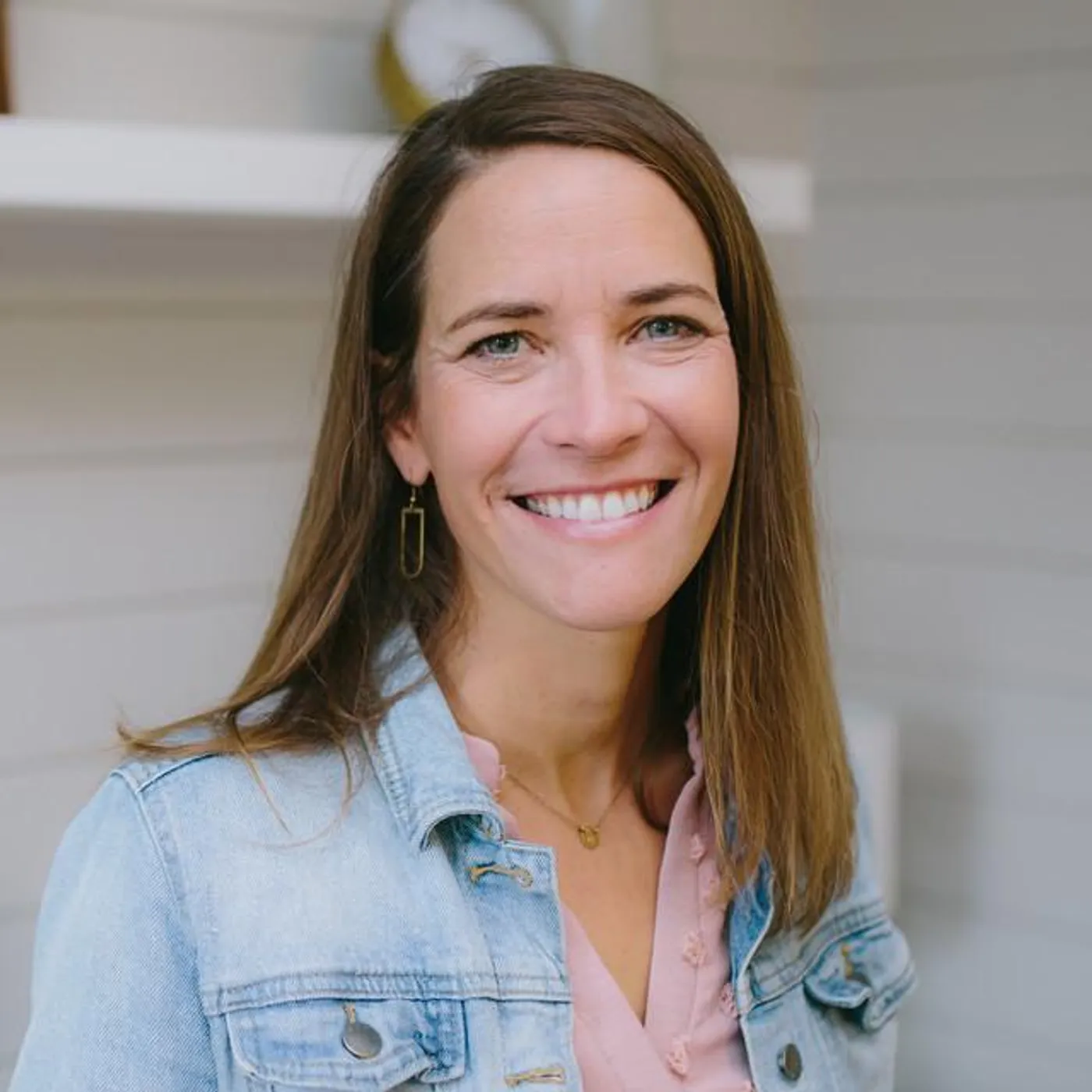 Caroline Cobb Brand Page