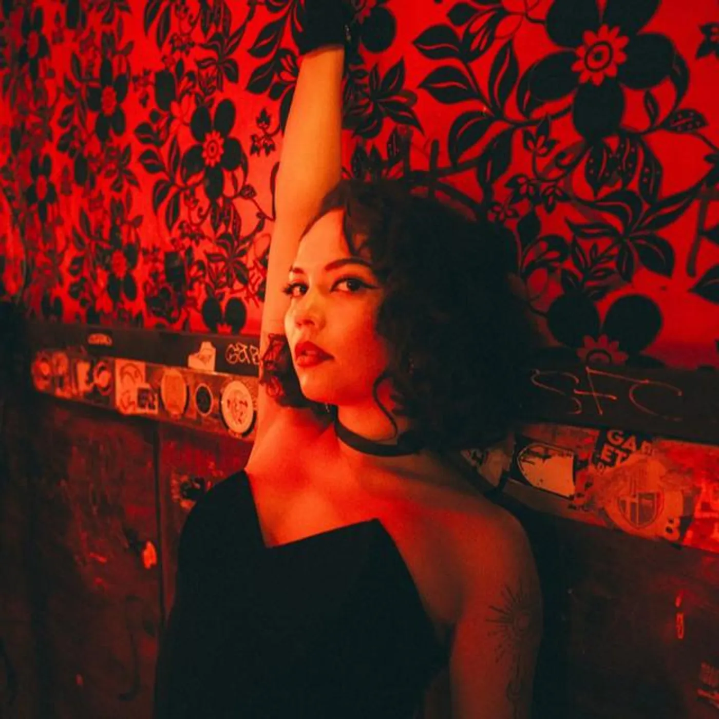 Caroline Alves Brand Page