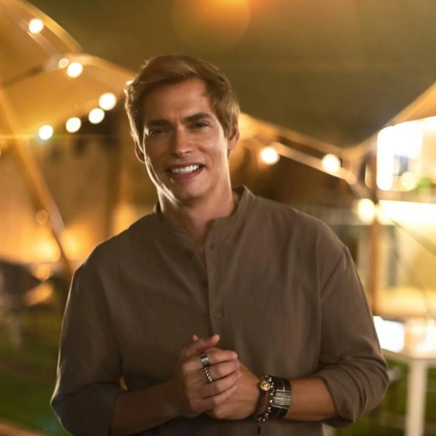 Carlos Baute Brand Page