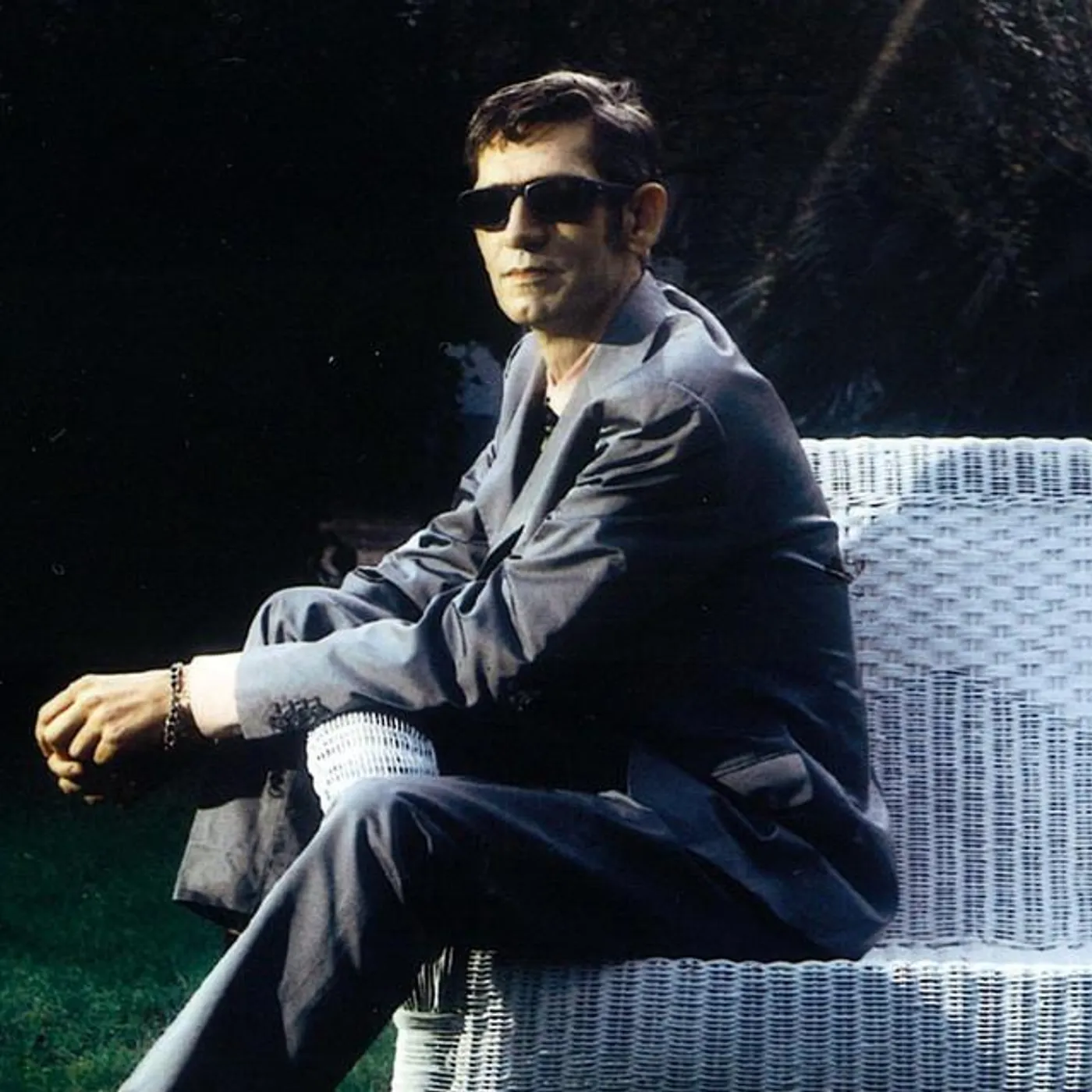 Carlos Berlanga Brand Page