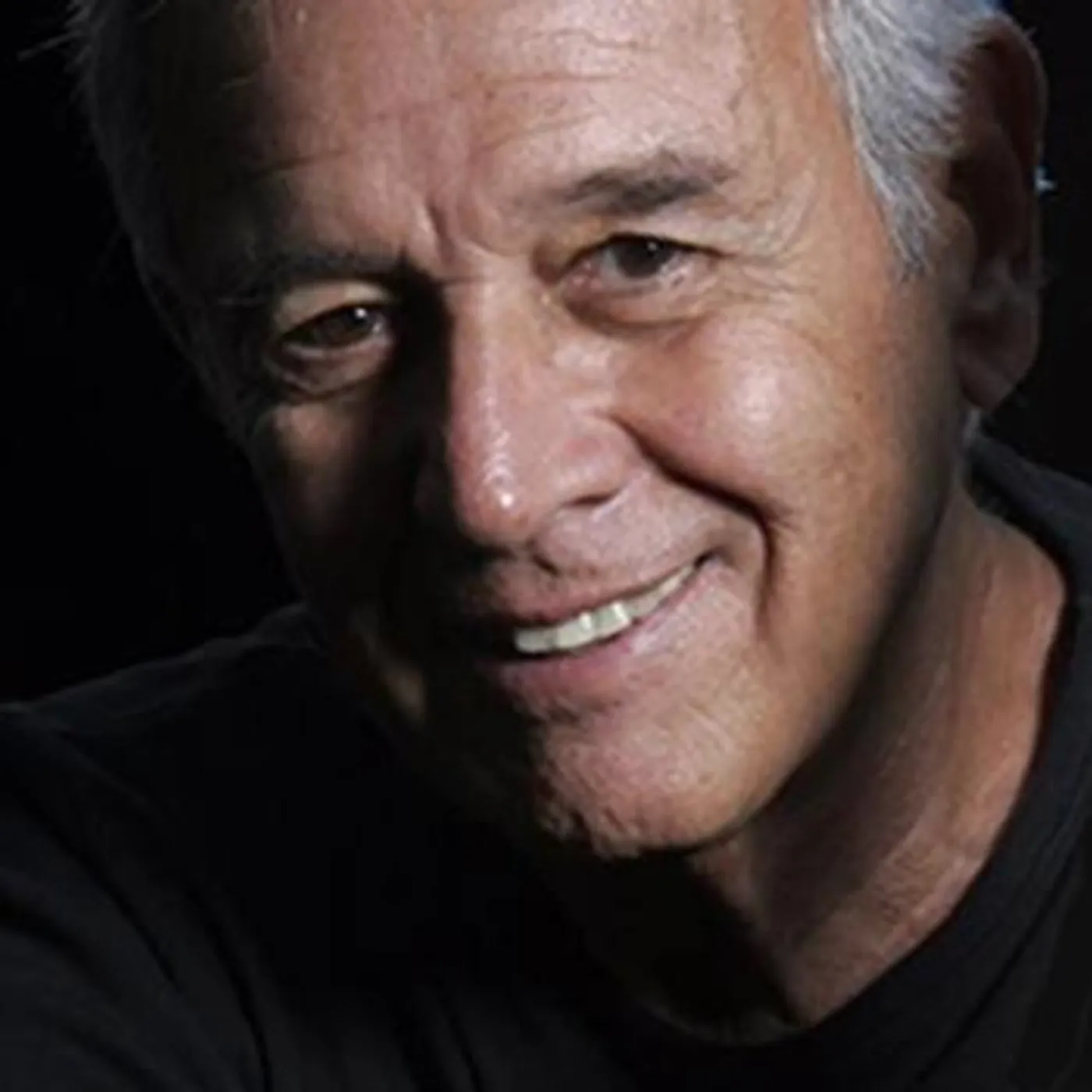 Carlos Lyra Brand Page