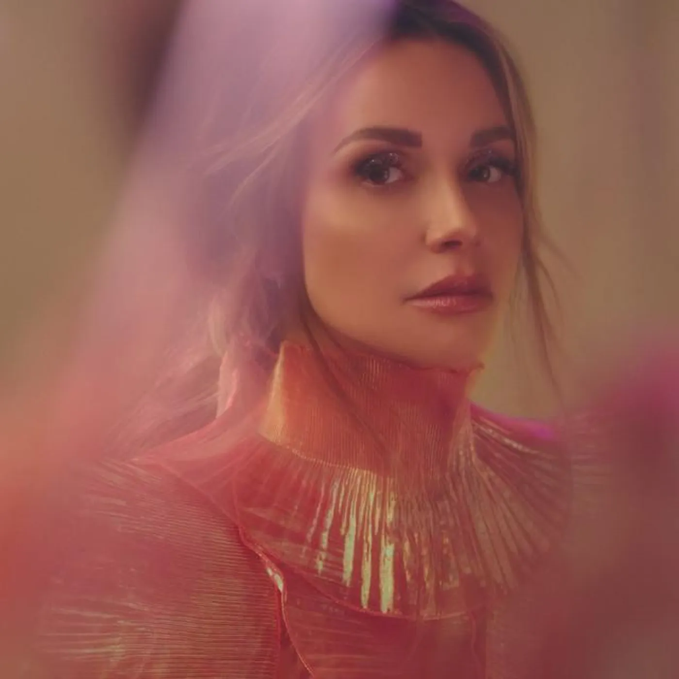 Carly Pearce Brand Page