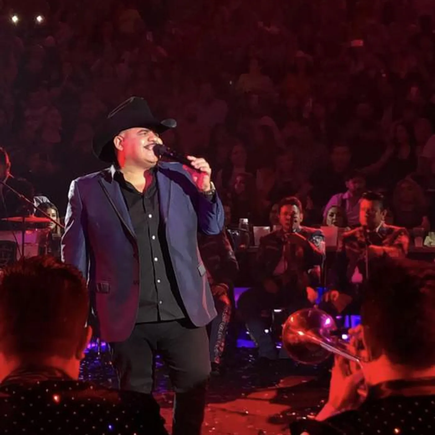 Chuy Lizarraga y Su Banda Tierra Sinaloense Brand Page