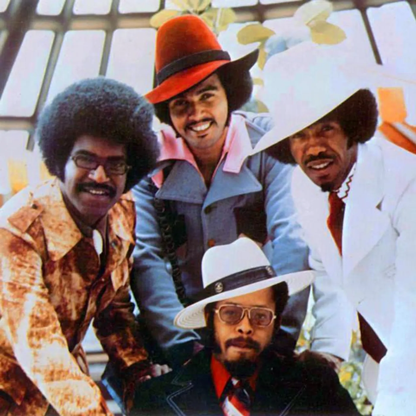 The Chi-Lites Brand Page