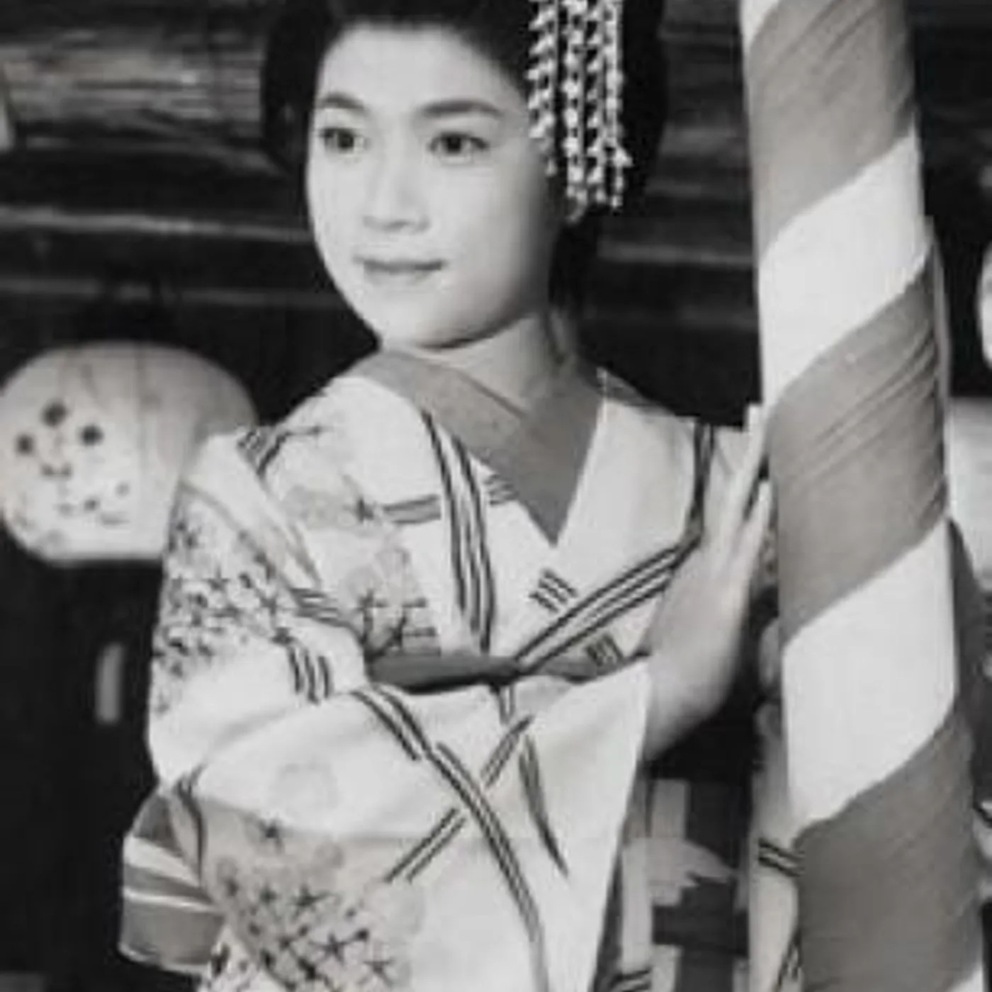 Chiemi Eri Brand Page