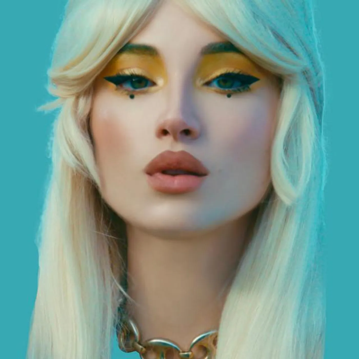 Chløë Black Brand Page