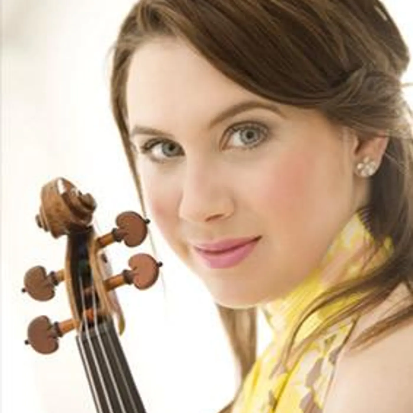 Chloë Hanslip Brand Page