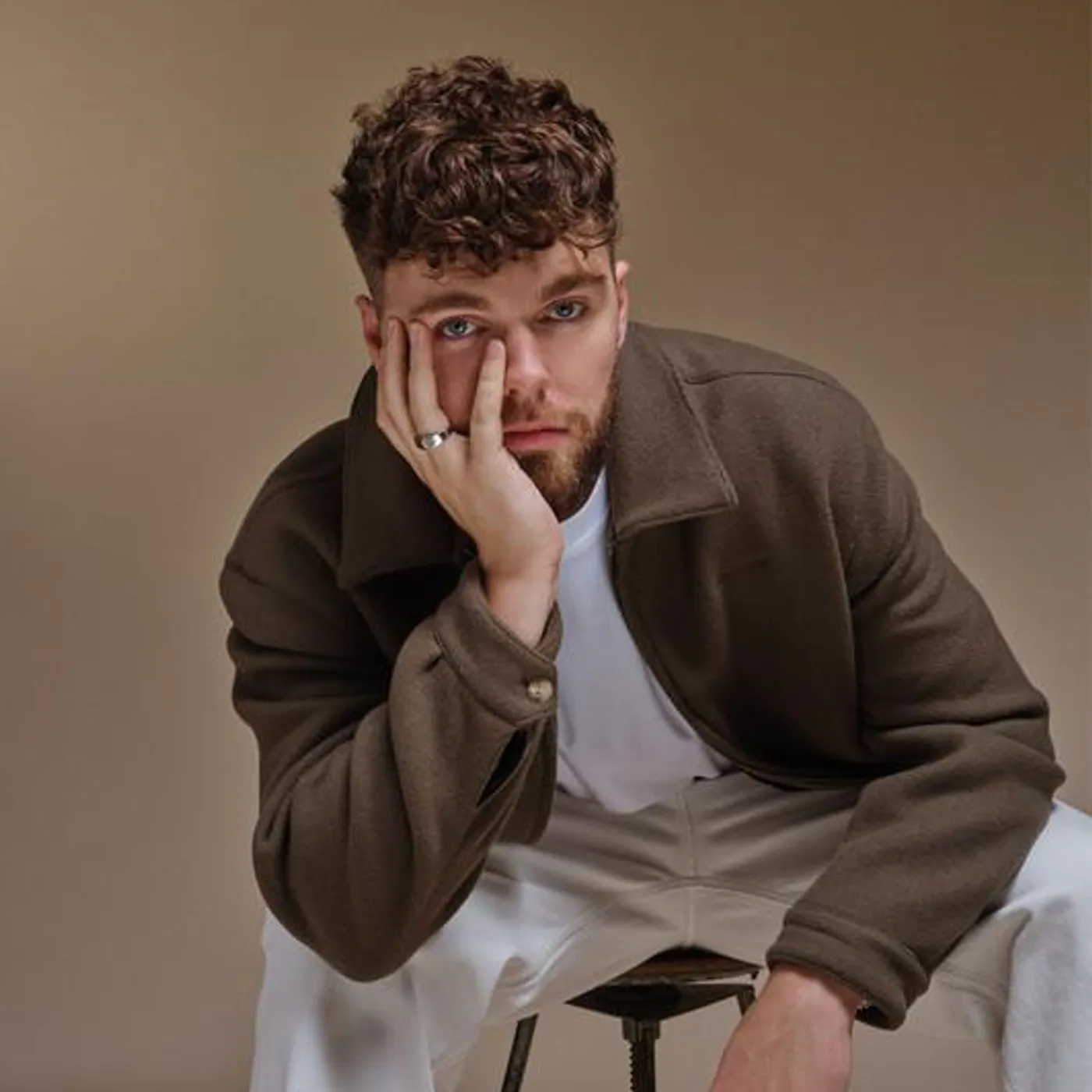 Chris de Sarandy Brand Page