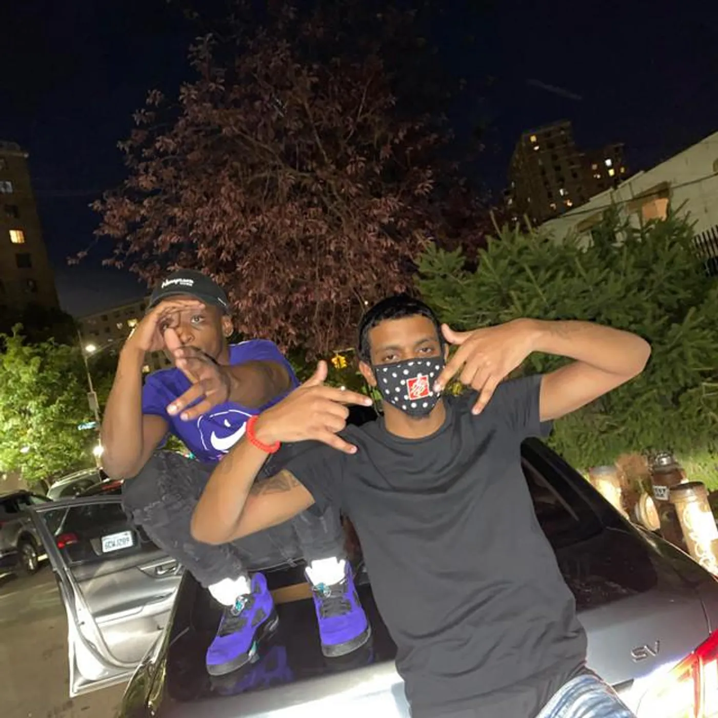 Chris Èlite Brand Page