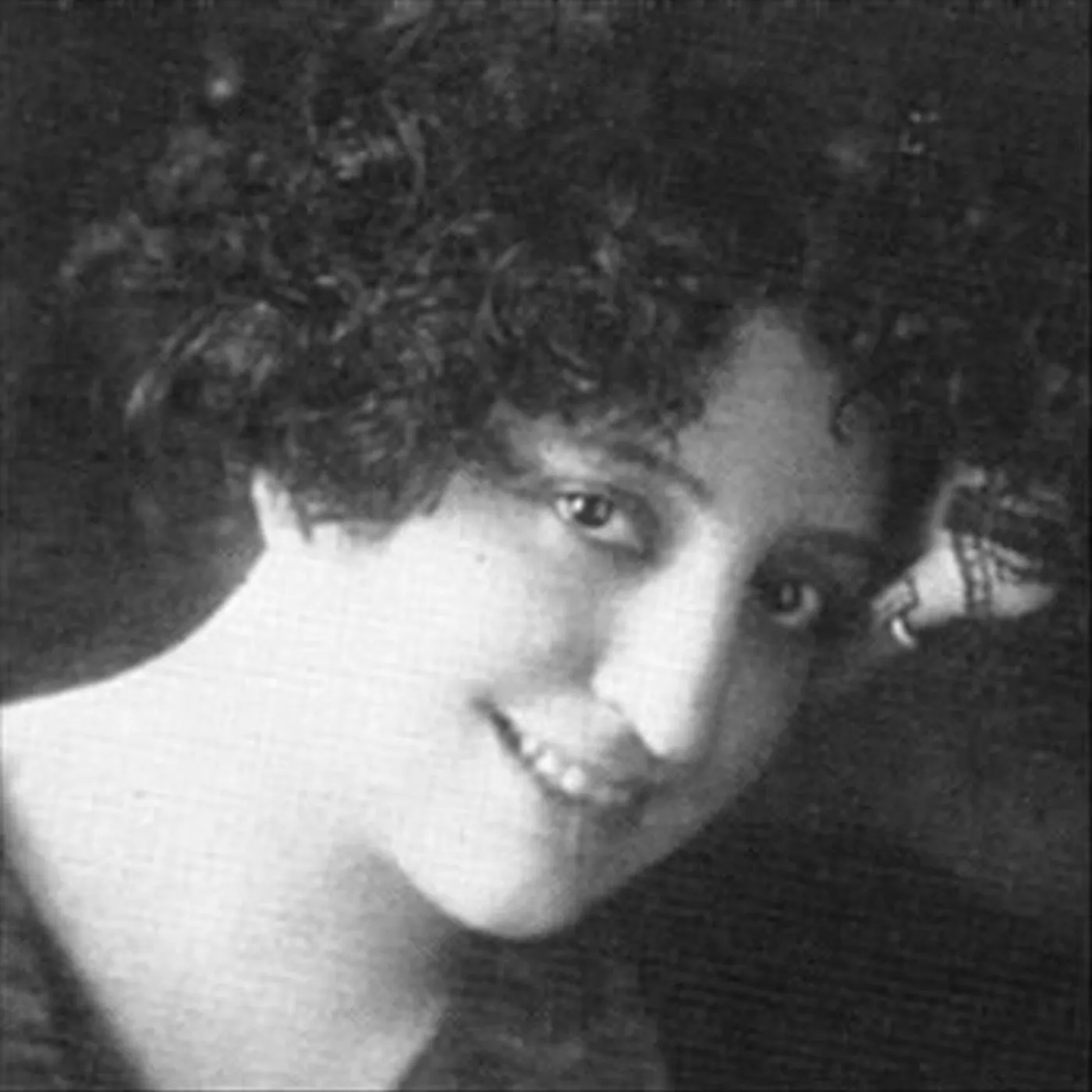 Claudia Muzio Brand Page