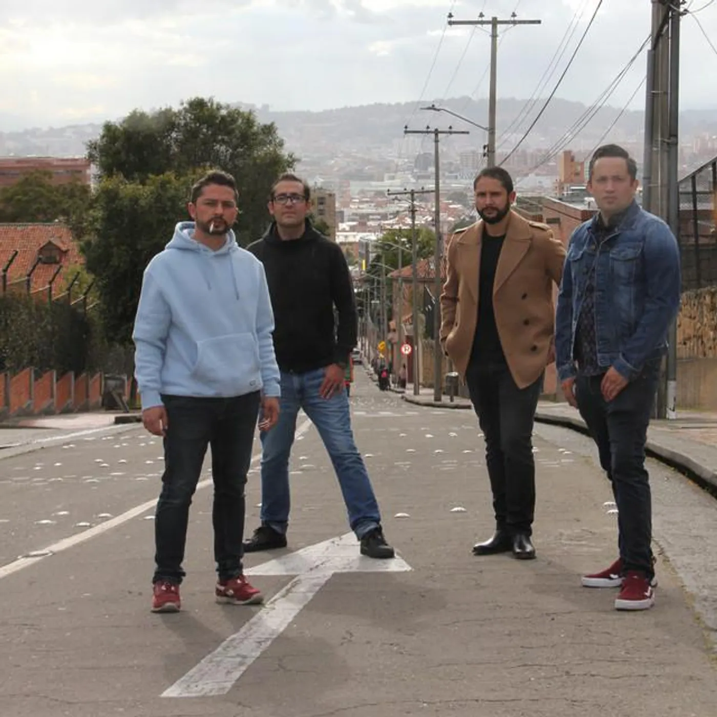 CUATRO X CUATRO Brand Page