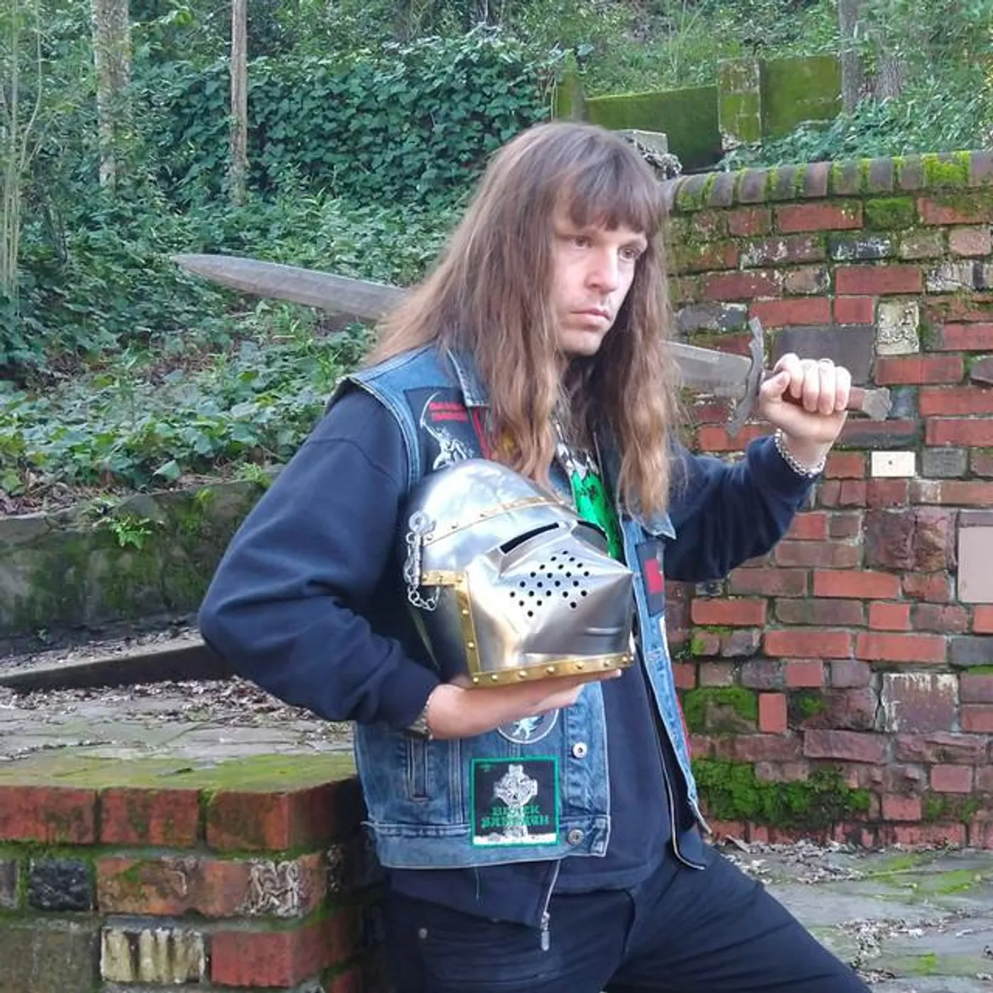 Curta'n Wall Brand Page