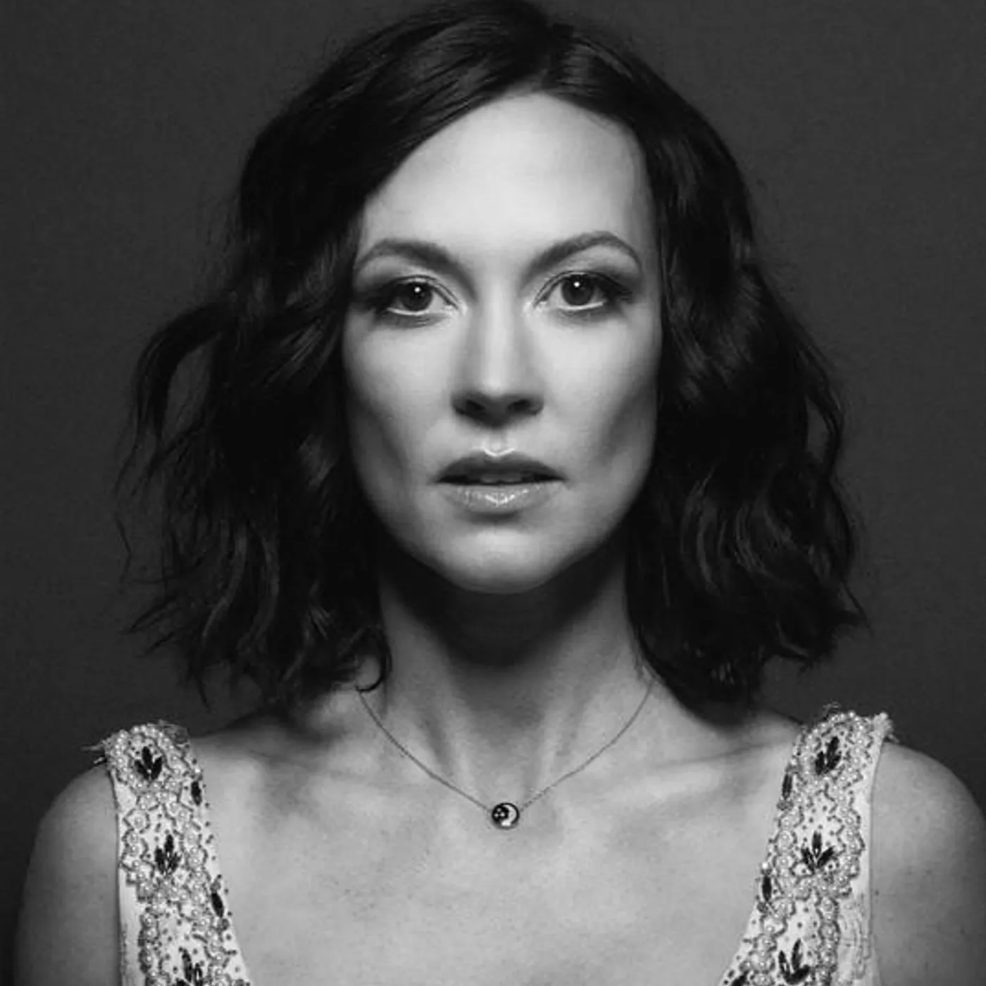 Amanda Shires Brand Page
