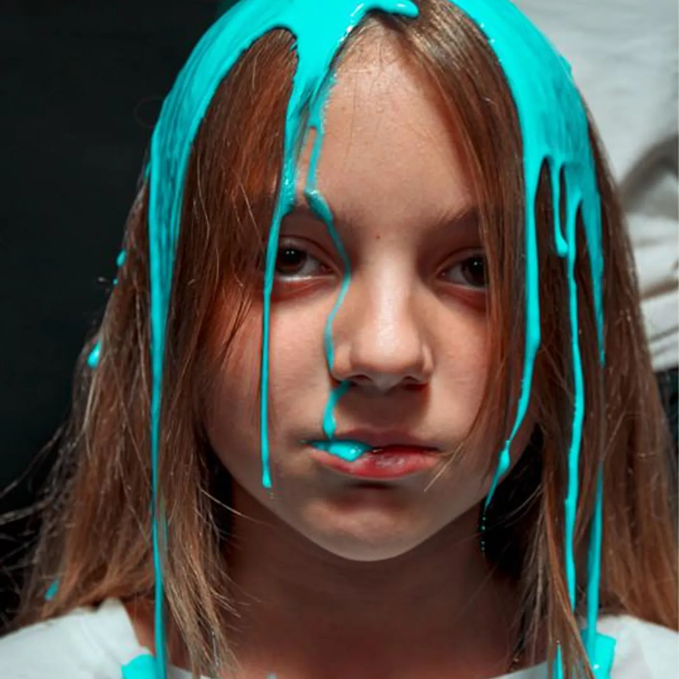 Ameli Tvit Brand Page