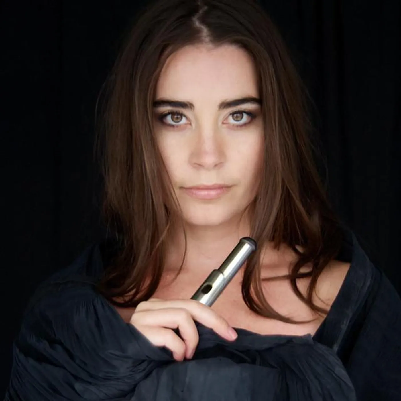 Ana de la Vega Brand Page