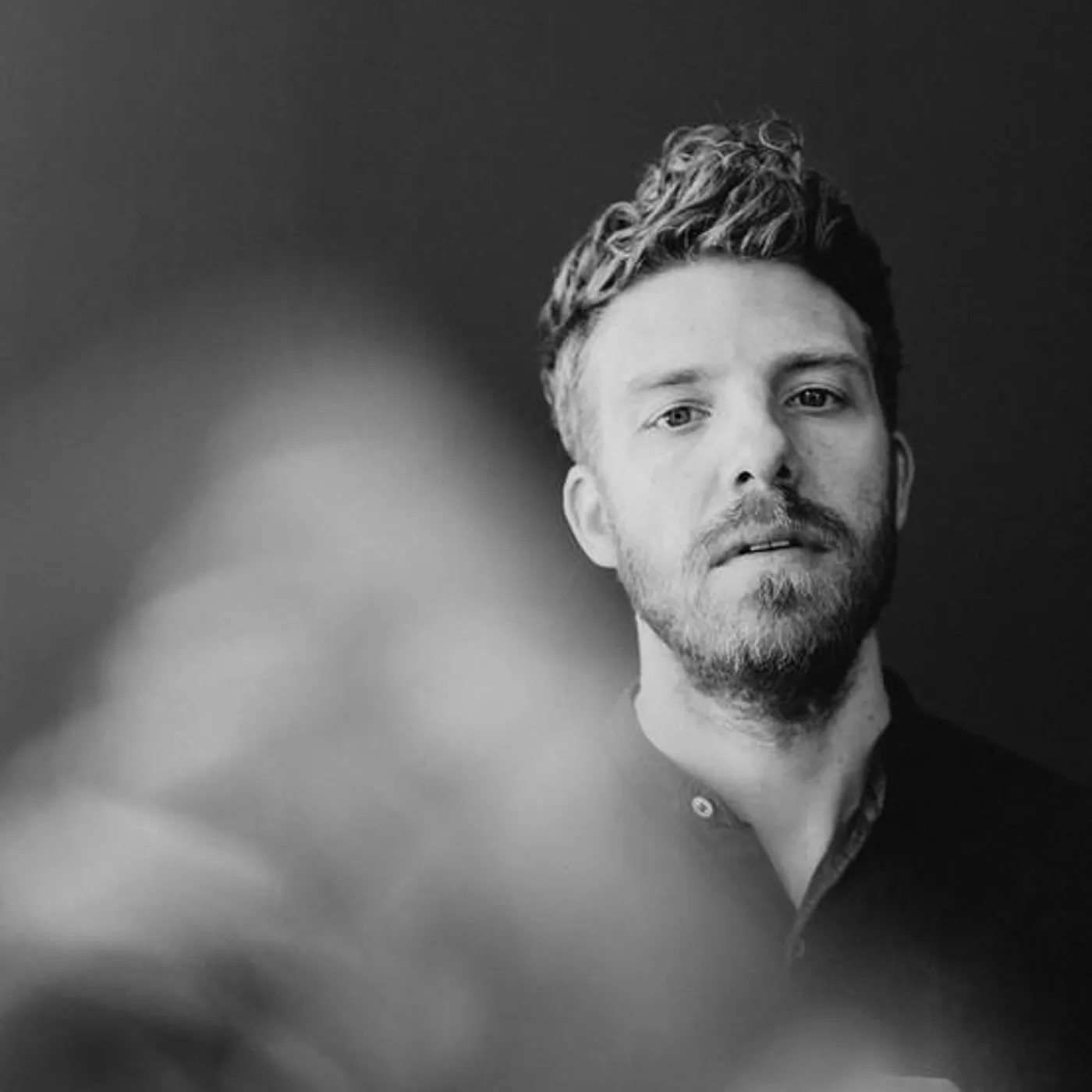 Andrew Belle Brand Page