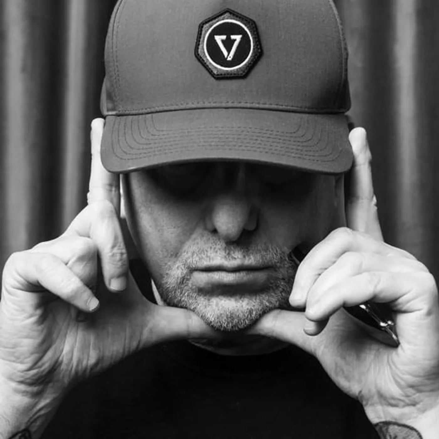 Andrés Calamaro Brand Page