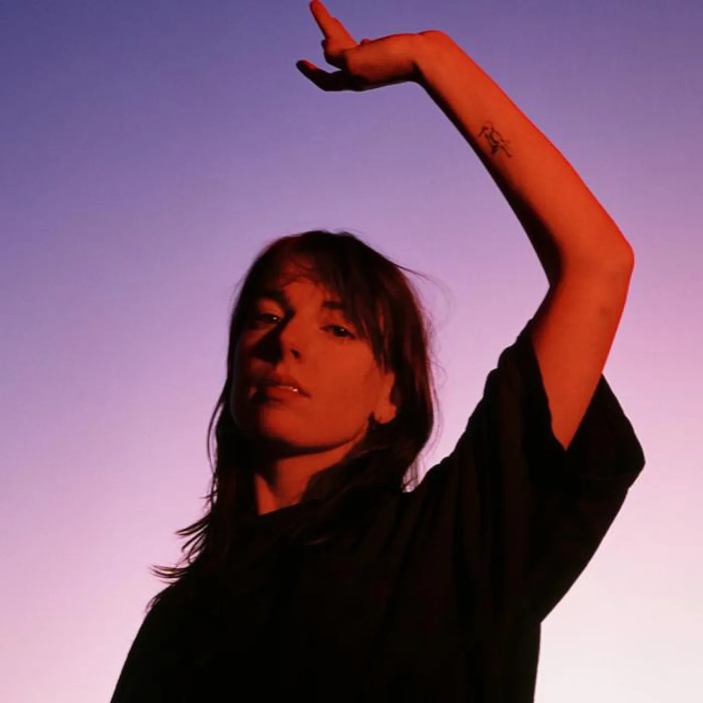 Angie McMahon Brand Page