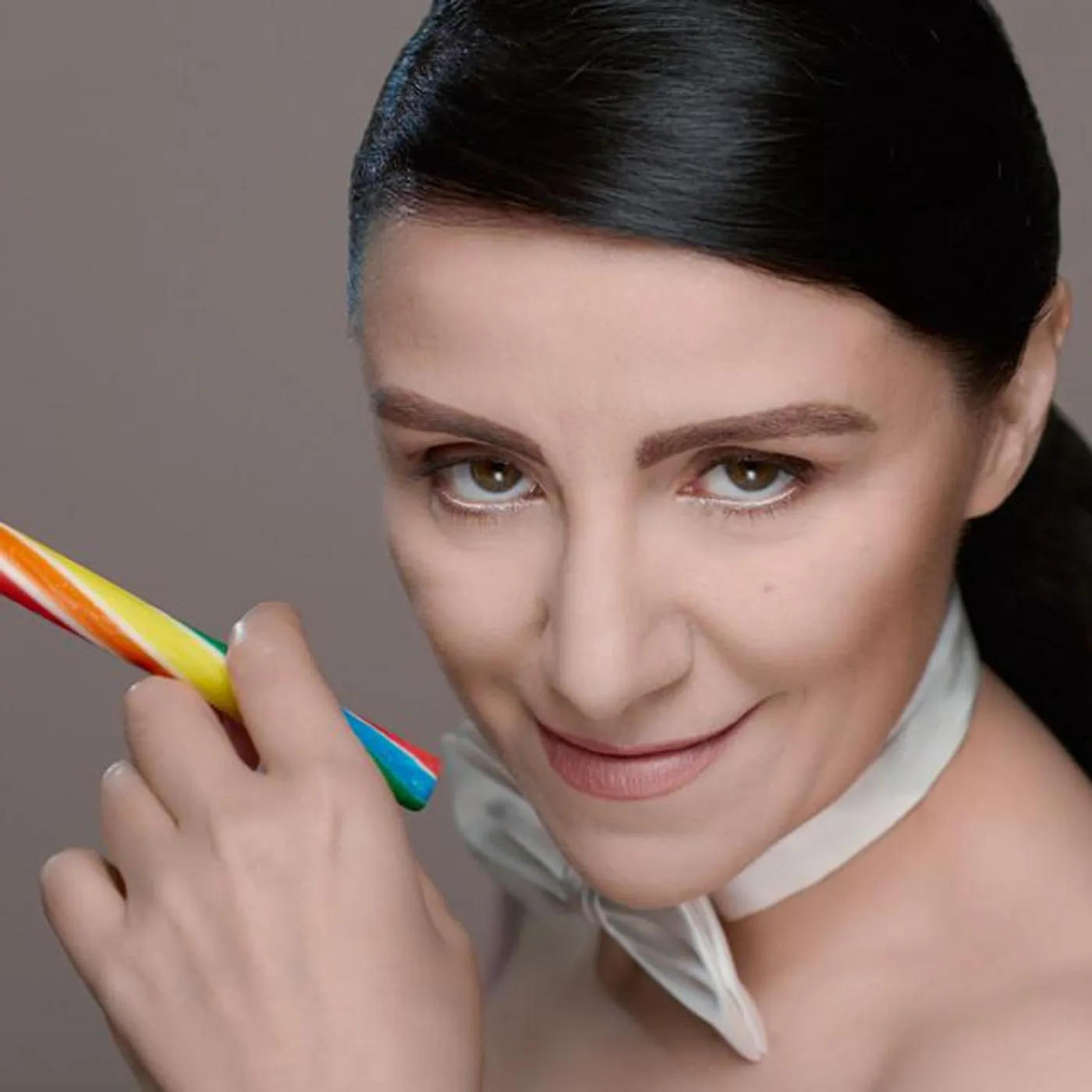 Anna Bonitatibus Brand Page