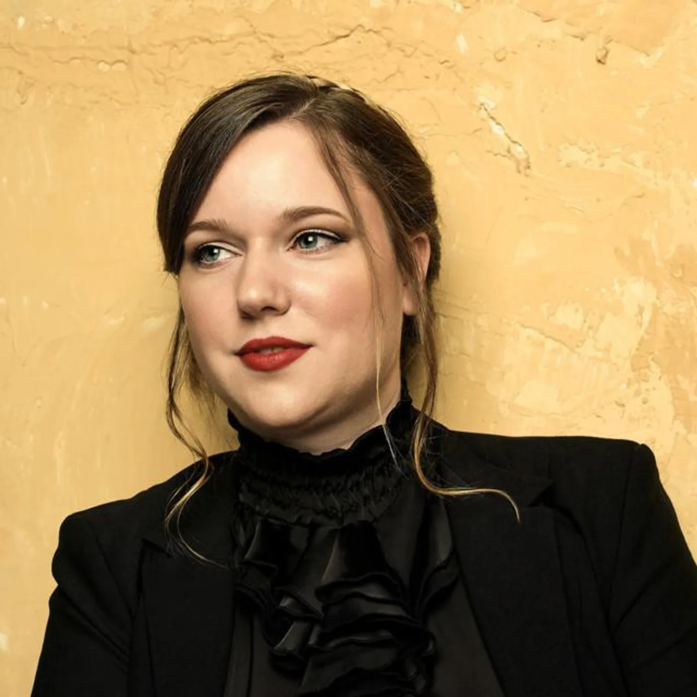 Anne-Kathrin Dern Brand Page