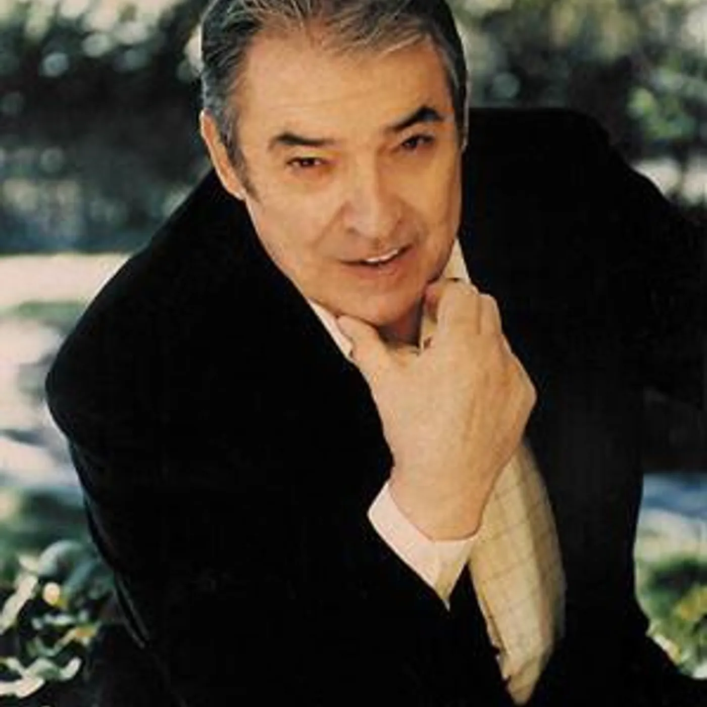 Alberto Cortez Brand Page