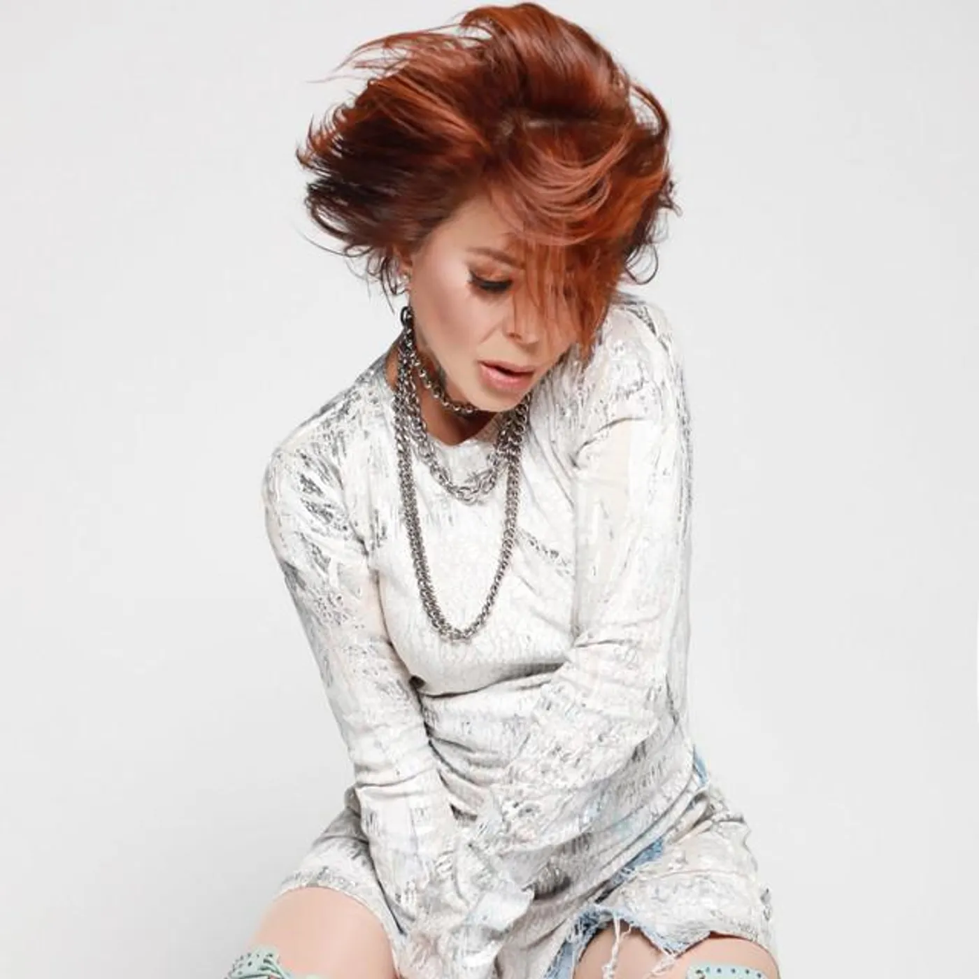 Alejandra Guzman Brand Page