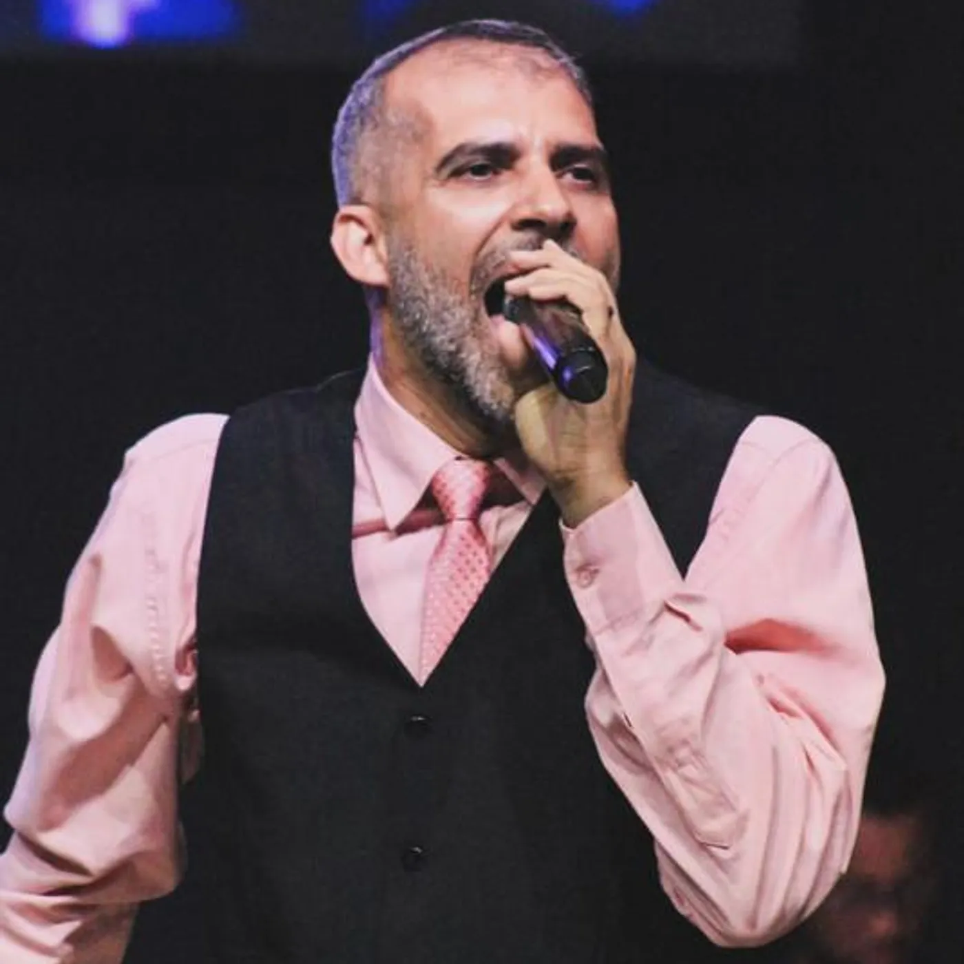 Alex Gomes Brand Page