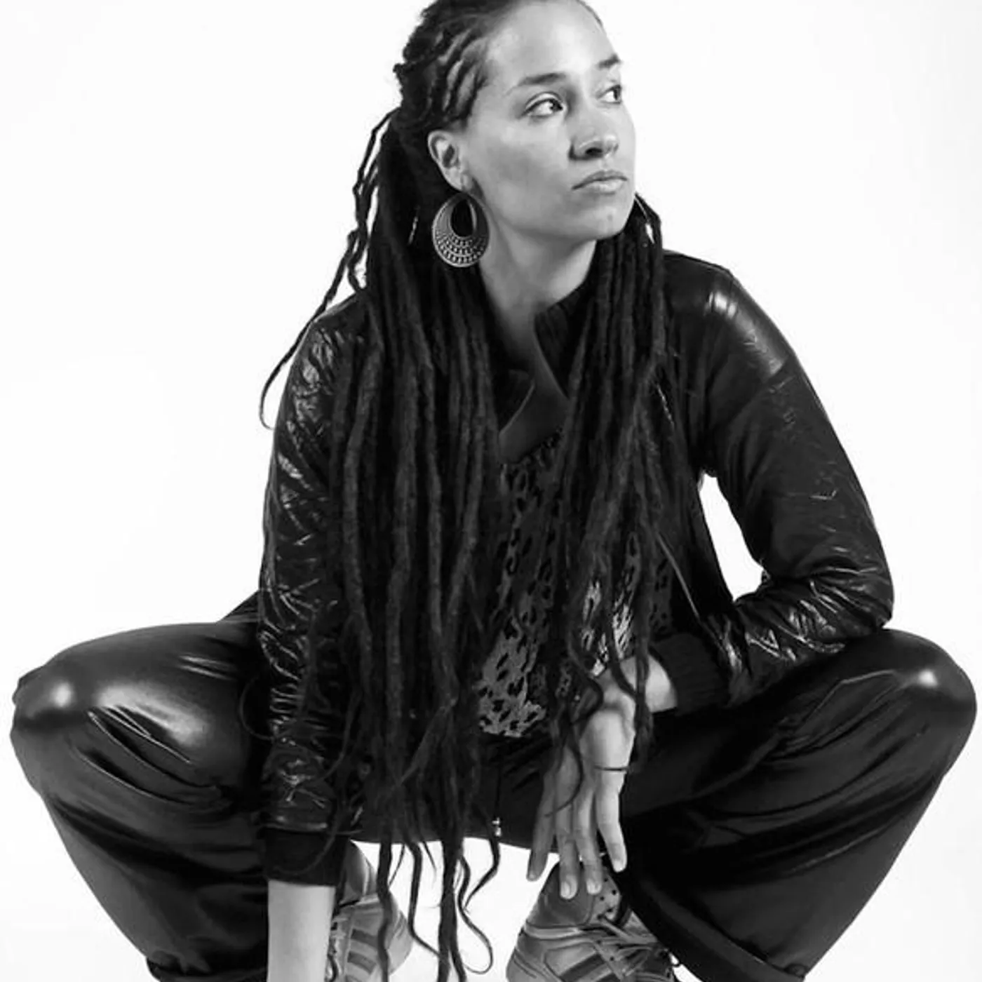 Alika & Nueva Alianza Brand Page