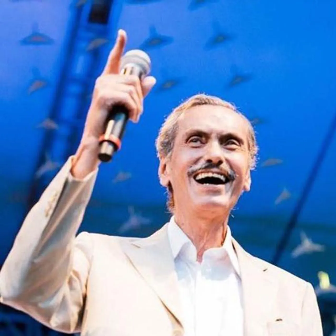 Arthur Verocai Brand Page